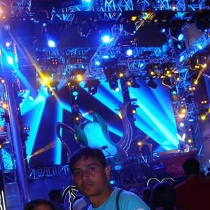 Meet your Posher, Davinder